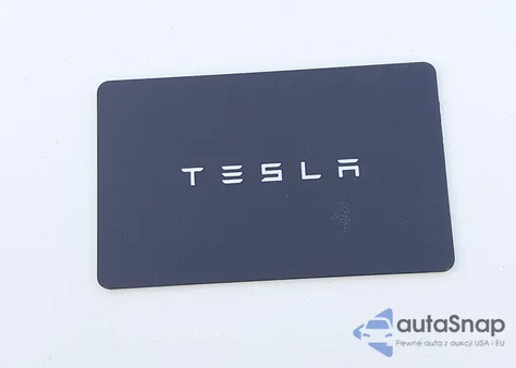 2024 Tesla Model Y Long Range Dual Motor All-Wheel Drive/Rwd из США, поврежденный, VIN 7SAYGDED9RF186690